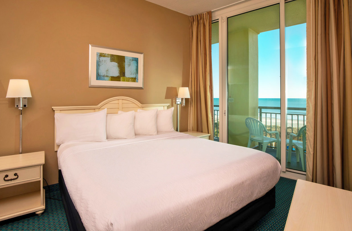 accommodation 3 Bedroom Oceanfront on 1st Floor 
